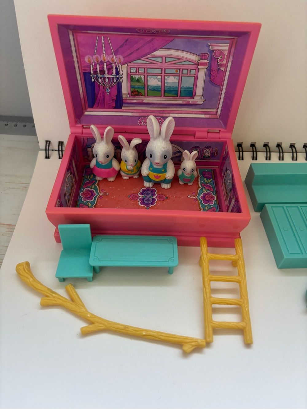 1993 Playmates Toys Takara Furry Families Bunny Playset Jewelry Box